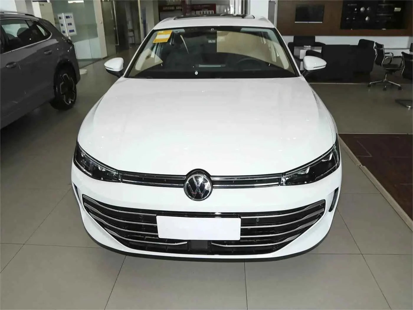 Accept Custom Orders V-m High Cost Performance 2025 For Executive Business Sedan R18 Automatic Transmission Left New Comfortable
