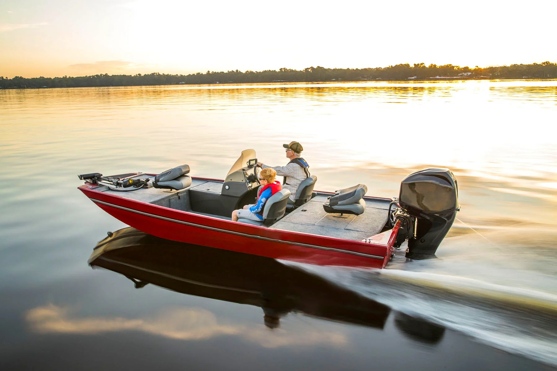 2025 New Welded Aluminum Jon Boat With Center Console Bass Boat 4 Passenger River Fishing Boats